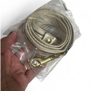 ❌SOLD❌ NWOT Coach replacement strap in metallic gold and gold hardware